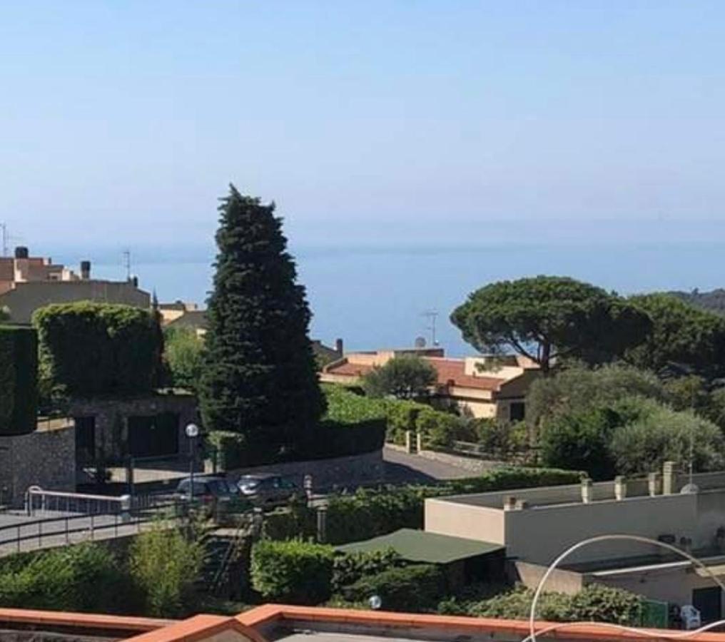Appartement Al 37 Vista Mare E Colline à Finale Ligure Extérieur photo