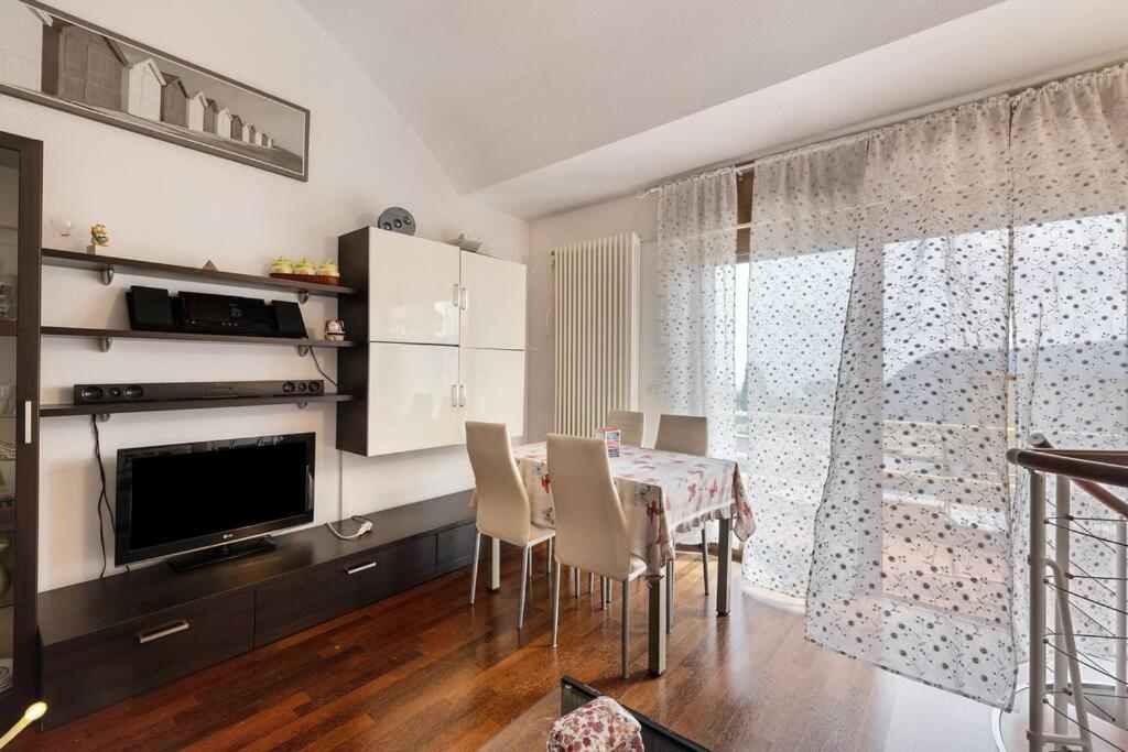 Appartement Al 37 Vista Mare E Colline à Finale Ligure Extérieur photo